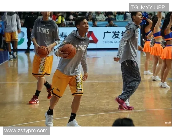 刘铮的奋斗历程与篮球梦想如何在赛场上绽放光彩