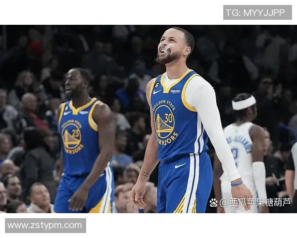 勇士与雷霆第六场激战回顾精彩瞬间与关键时刻分析